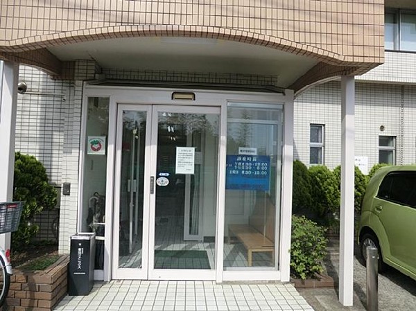 周辺環境:梅沢内科小児科医院(梅沢内科小児科医院まで800m)