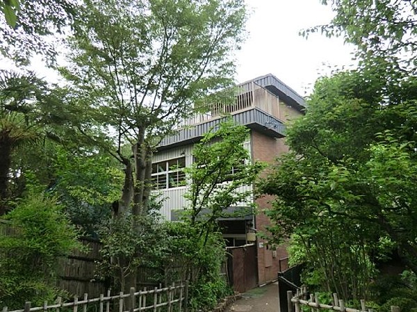 周辺環境:安部幼稚園(安部幼稚園まで800m)