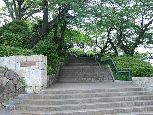 周辺環境:掃部山公園(掃部山公園まで600m 公園近くでお子様も安心して遊べます♪)