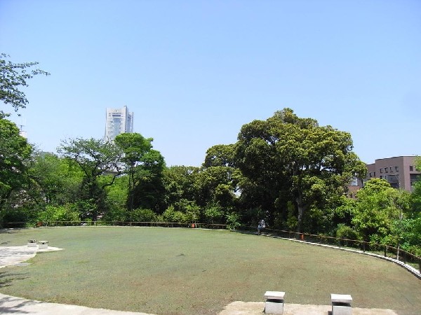周辺環境:野毛山公園(野毛山公園まで350m 公園近くでお子様も安心して遊べます♪)