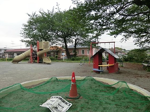 周辺環境:鷺山さくら公園(鷺山さくら公園まで80m)