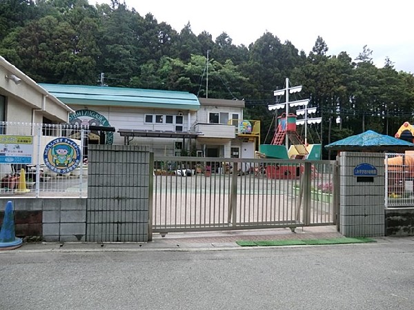 周辺環境:しみずがおか幼稚園(しみずがおか幼稚園まで1000ｍ)