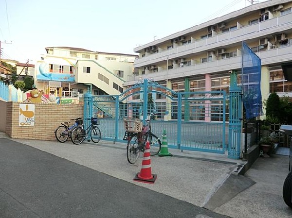周辺環境:若草幼稚園(若草幼稚園まで900m)
