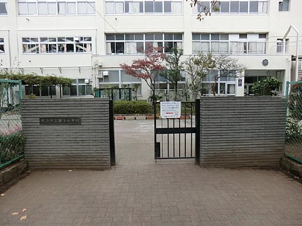周辺環境:横浜市立瀬谷小学校(横浜市立瀬谷小学校まで550m)