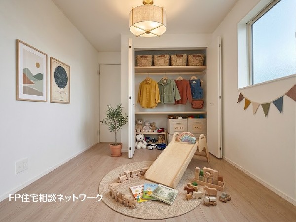 本画像の家具、おもちゃ、ラグ等はCGの配置イメージです。販売価格に家具等は含まれず、付帯しません。