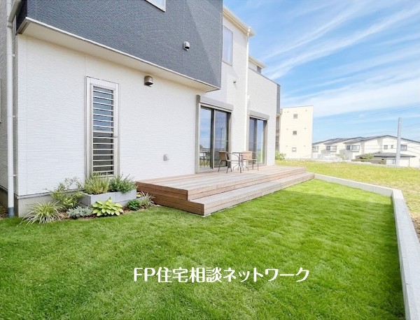外観:本画像の人工芝等はCGの配置イメージです。販売価格に人工芝等は含まれず、付帯しません。