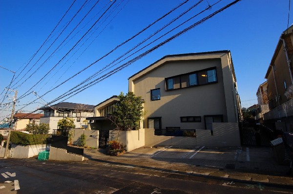周辺環境:ちぐさのもり保育園 (保育園を「昼間の家庭」とし、温かく愛情たっぷり、子どもたちを抱きしめて保育します。)