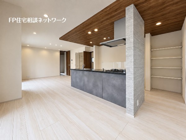 対面式のカウンターキッチンですので、出来上がったお料理をカウンターに並べてお子様が運ぶなど、お手伝いの時間も増えそうですね。