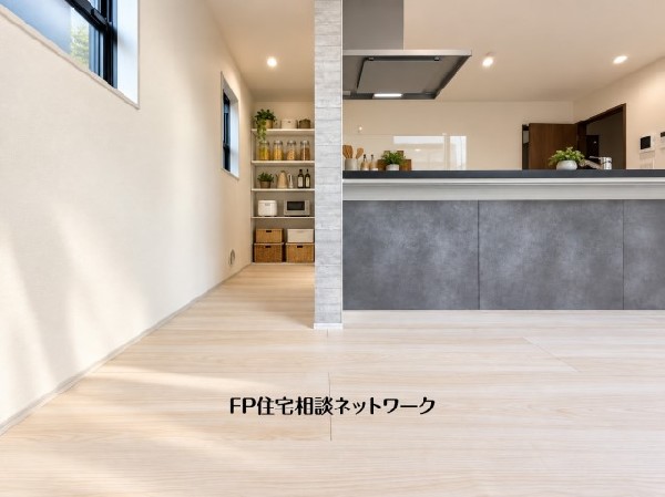 本画像の家具、家電、植栽、小物等はCG生成の配置イメージです。販売価格にこれらは含まれません。