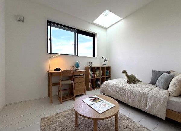 ■子供部屋■  ※本画像はAIがCGで家具作成しており、実際の現地に家具は設置されておりません。また、販売価格に家具等は含まれておりません。