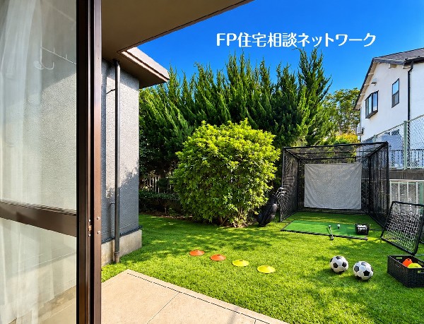 外観:本画像の人工芝小物等はCGイメージで販売価格にも含まれず、付帯しません。人工芝設置工事は有償です。  