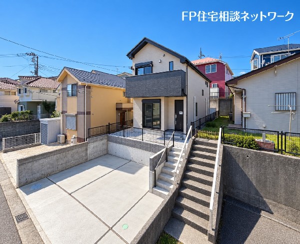 外観:四季を通じて自然と触れ合えるスポットがあるので、自然に包まれた穏やかな暮らしを実現できます。  