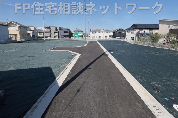 外観:深く豊かな緑と爽快な青い空。まさに湘南に暮らす心地よさを存分に堪能できます。  