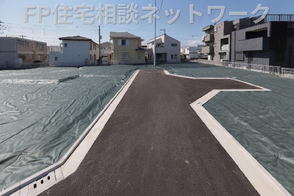 外観:日差しがしっかりと届き、心地よい光が差し込みます。  
