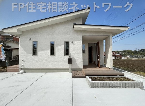 外観:希少性の高い平屋です。