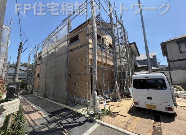 外観:駅まで徒歩３分と好立地の環境。閑静な住環境です。
