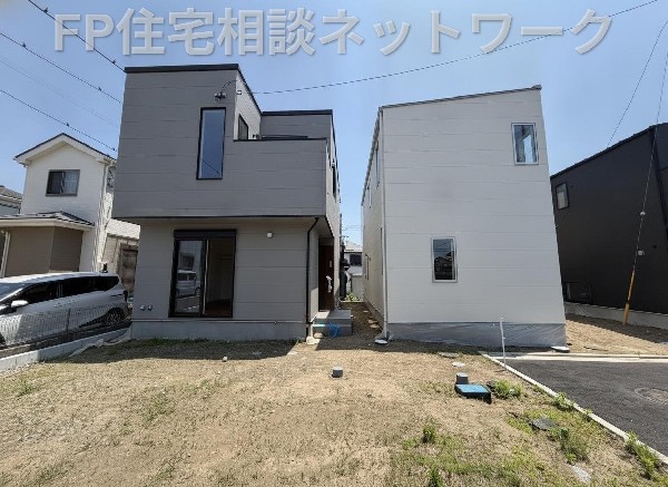 外観:多棟現場ですのでお子様の友達作りやご近所付き合いがしやすい環境です。  