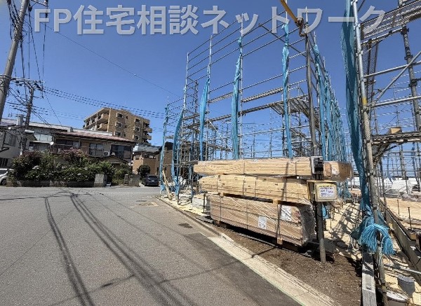 外観:多棟現場ですのでお子様の友達作りやご近所付き合いがしやすい環境です。
