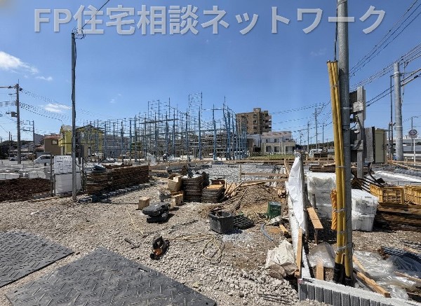 外観:多棟現場ですのでお子様の友達作りやご近所付き合いがしやすい環境です。