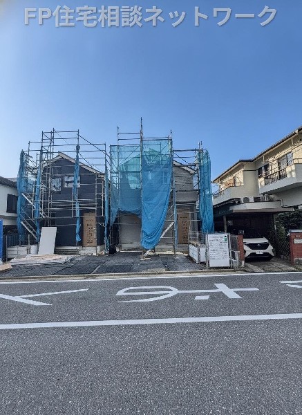 外観:周辺には四季折々の自然と触れ合えるスポットが充実し、週末の家族のお出かけにも便利です。