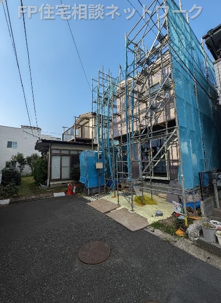 外観:良好な住環境が守られた、落ち着きのある住宅街です。  