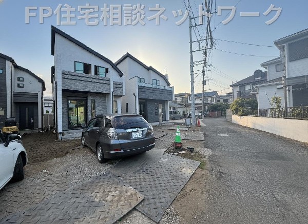 外観:周辺には四季折々の自然と触れ合えるスポットが充実し、週末の家族のお出かけにも便利です。