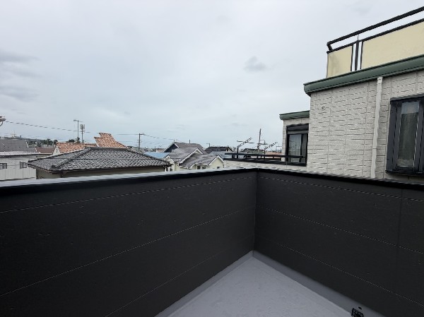 人目が気にならない屋上スカイバルコニーは、ＢＢＱやお子様の遊び場など大切な空間になることでしょう！  