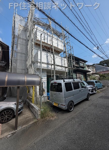 外観:日差しがしっかりと届き、心地よい光が差し込みます。